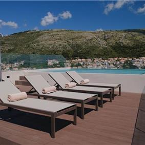 6 Bedroom Villa with Heated Infinity Pool and Sea Views in Dubrovnik, Sleeps 12